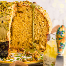 Carica l'immagine nel visualizzatore di Gallery, Panettone Artigianale al Pistacchio con Vasetto di Crema al Pistacchio